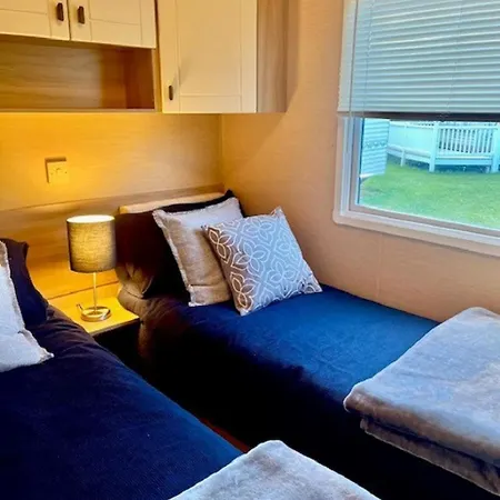 Stunning 6 Berth Caravan For Hire In Norfolk, Close To The Beach! Ref 19129S Scratby Exterior photo