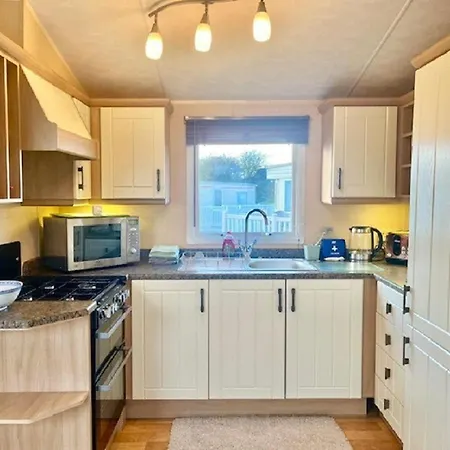 Stunning 6 Berth Caravan For Hire In Norfolk, Close To The Beach! Ref 19129S Scratby Exterior photo